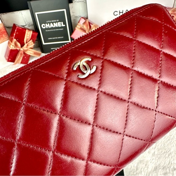 CHANEL Red Leather Zip Around Wallet Zippy wallet with chain - Picture 4 of 16